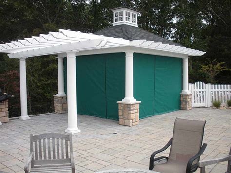 Screened enclosures are an effective and economical way to make you and your guests comfortable in your backyard. Deck, Patio and Porch Enclosures