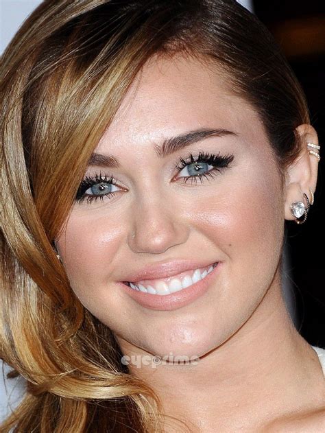 miley cyrus makeup she s growing on me miley cyrus miley cyrus