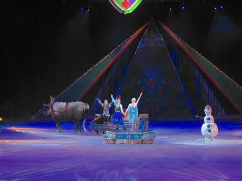Frozen Makes Disney On Ice Debut Retelling Hit Film Through Songs