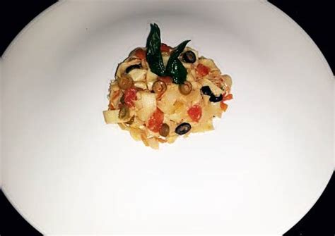 Tomato Concassé Pasta With Crispy Basil Recipe By Delizone28 Cookpad