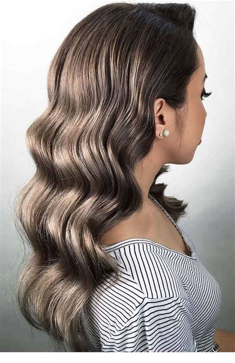 Jul 15, 2021 · whether it's showing up with natural curls, or adding a few twirls with a curling iron, curls are sure to be one of the most seen styles at prom this year. 40 Pretty Prom Hairstyle Ideas For Curly Long Hair | Updos ...