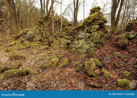 3735 Broken Stone Walls Photos Free And Royalty Free Stock Photos From