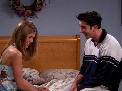 Pin By Isabel Gonzalez On FRIENDS Season 4 Friends Season Couple