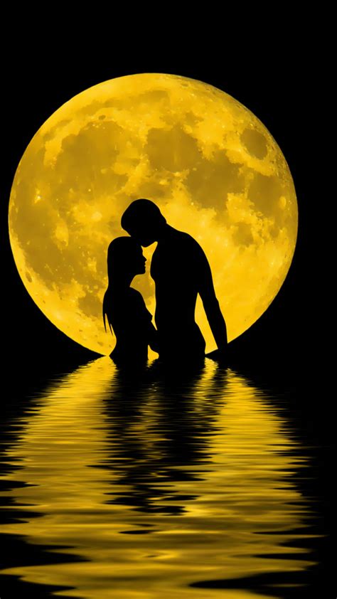 Romantic Full Moon Wallpaper