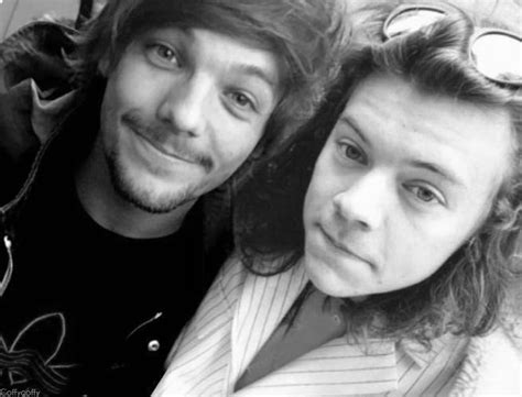 louis and harry one direction photo 38597733 fanpop