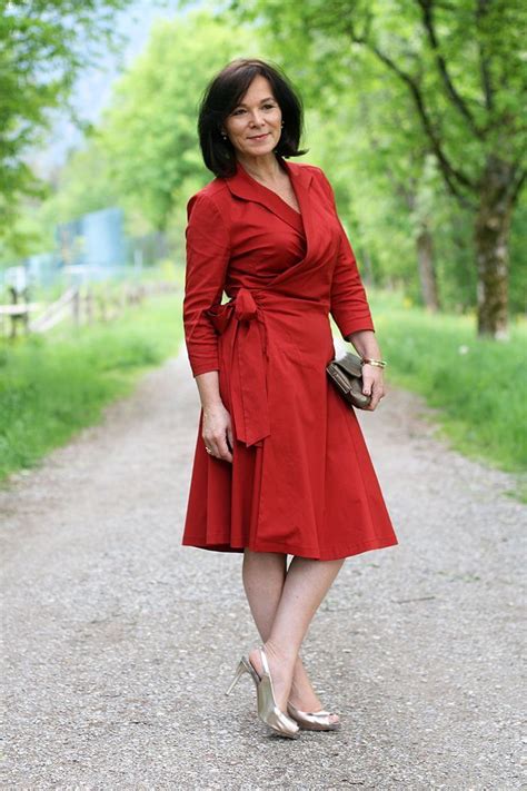 Trendy Clothes For Over 50 Classy Dresses For 50 Year Olds Online Clothing Stores For Women