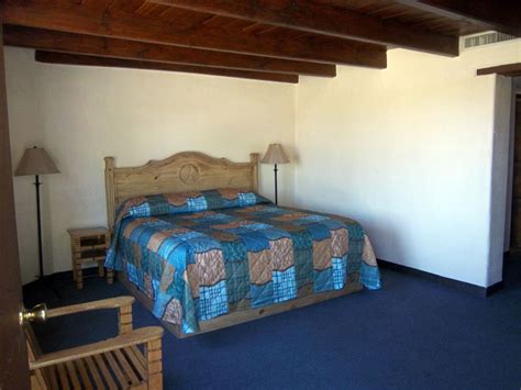 Balmorhea state park is a lovely place to visit with impressive natural phenomena and interesting history behind it all. Balmorhea State Park Rooms With One King Bed — Texas Parks ...