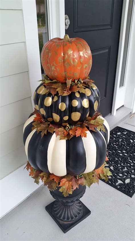 30 Easy Pumpkin Decorating Ideas How To Decorate With Real Pumpkins