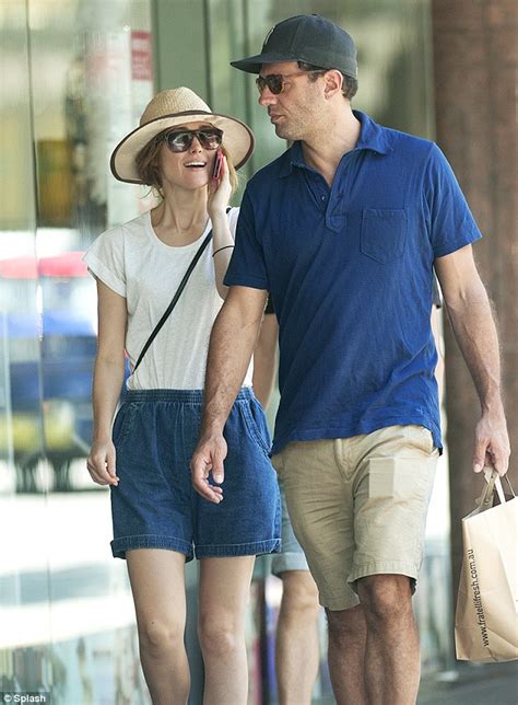 They Cant Get Enough Rose Byrne And Boyfriend Bobby Cannavale Share A