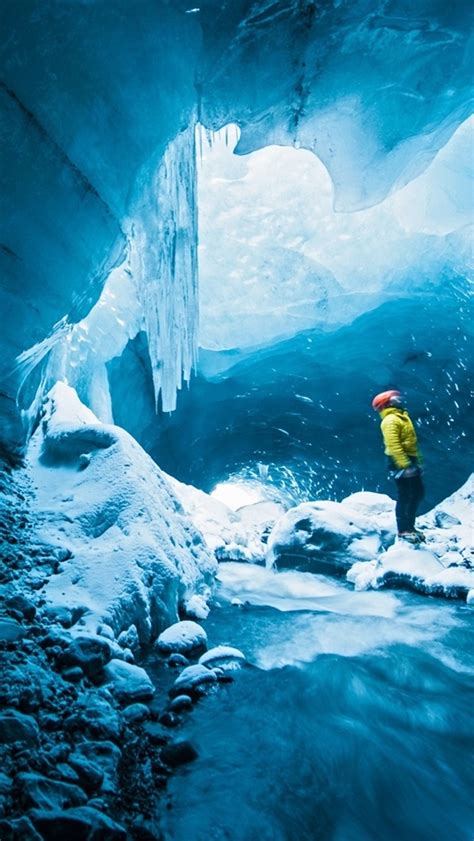 Ice Cave Man Adventure 640x1136 Iphone 55s5cse
