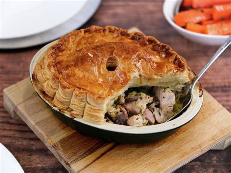 Review of gordon ramsay's recipe. Turkey and Ham Pie Recipe | Christmas Recipes | Gordon ...