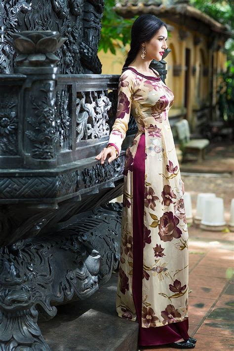 Thai Tuan 03 Áo dài Thời trang Người mẫu nữ
