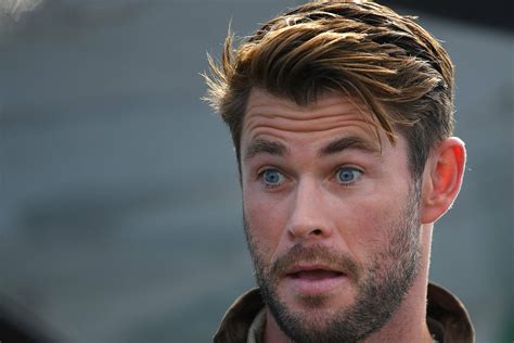 Chris Hemsworths Incredibly Buff Instagram Flex Will Make You Want To See New Thor
