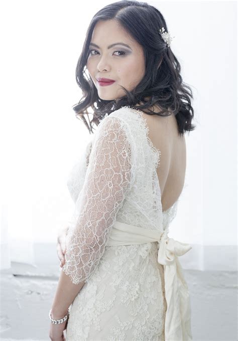 Whether you are looking for a platinum and diamond engagement ring or a beautiful pair of ruby and diamond earrings, you will find exquisite examples of talented artisans from times past at solvang antiques. Monique Lhuillier Vintage All Lace Soft Trumpet Dress Used ...