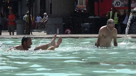 Londoners Jump Into Trafalgar Square Fountains To Cool Down As Temperatures Soar In Uk Mirror