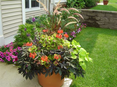 The Groundskeeper Inc Container Gardens