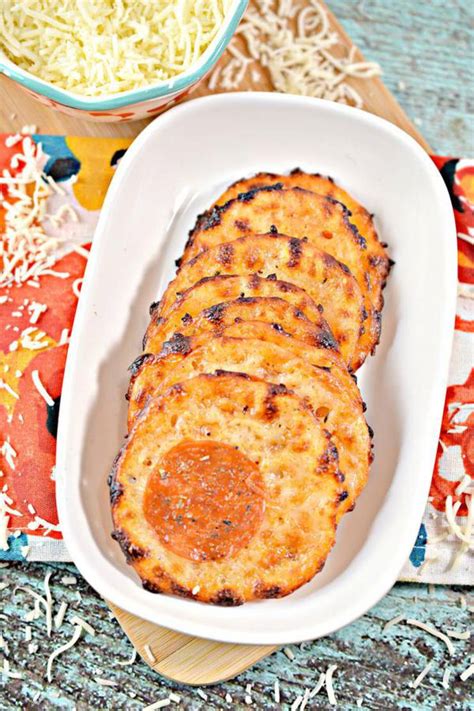 1½ cups grated ferndale asiago cheese (4oz)½ cup grated golden glen parmesan cheese (2oz)⅓ cup finely diced pizza cheese crisps. Keto Chips - BEST Low Carb Pepperoni Pizza Cheese Chip ...