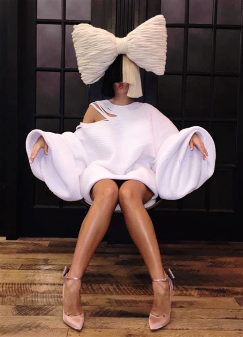 Sia Photo Shoot Sia Photographed By Tonya Brewer Furler