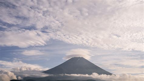 Bing Wallpaper Mount Fuji