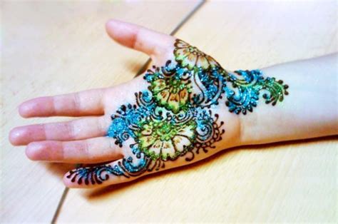 10 Outstanding Glitter Mehndi Designs For Summer 2014