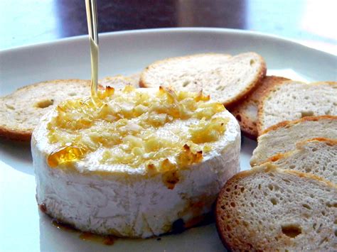 This 3-Ingredient Brie Cheese Is Perfect for Your Next Wine Night