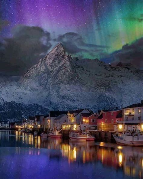 Aurore Boréale Dans Le Ciel De Norvège Scenery Lofoten Aurora Boreal