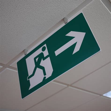 Fe Magfix Ceiling Suspended Fire Escape Sign Signbox