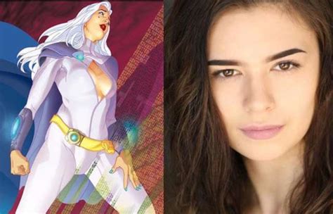 Sdcc 2018 Supergirl Casts Nicole Maines As Tvs First Transgender