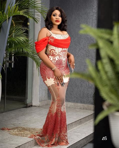 Nigerian Actress Uche Ogbodo Flaunts Her Beauty As She Shares New Pictures Online Ghanamma Com