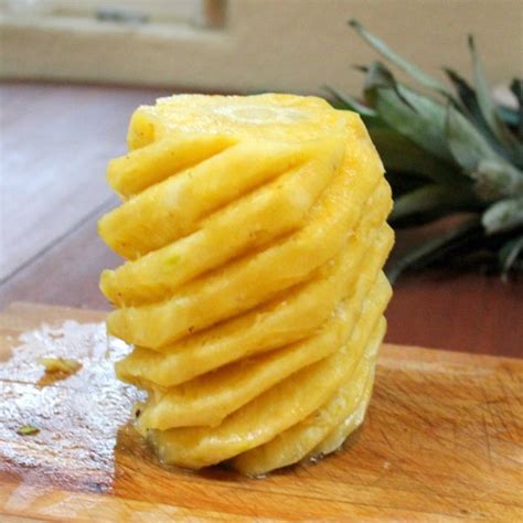 How To Peel A Pineapple Thriftyfun
