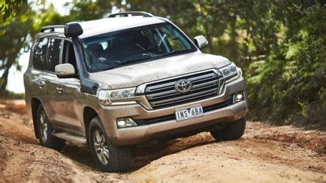 Dealers Are Demanding A New Land Cruiser 300 Series Toyota Admits