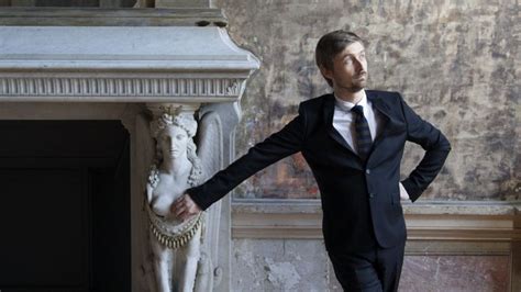 The Divine Comedys Neil Hannon I Cant Resist An Earworm Bbc News