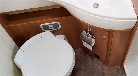 Investiert dein geld weiter und kassiert dafür zinsen. Wie funktioniert eine Campingtoilette - So gibt es keine ...