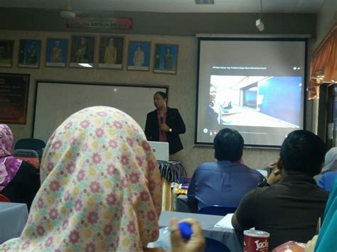 Nurul hanim binti ismail ketua panitia kimia dijawab oleh guru berkaitan perkara yang tidak difahami / perkara baru yang ingin diketahui bahagian ii strategi & aktiviti pdpc abad 21 kolaboratif & kooperatif kolaboratif kooperatif. Perkongsian Amalan PdPc Abad 21 di SMK Syed Alwi
