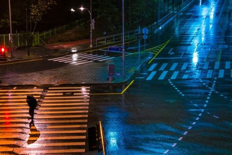Stunning Night Street Photography A Step By Step Guide 20 Tips