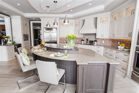 Stunning Waterloo Home Transitional Kitchen Toronto By Raywal