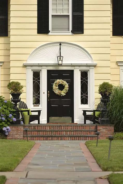 16 Best Front Door Colors For A Yellow House For 2023 Decor Home