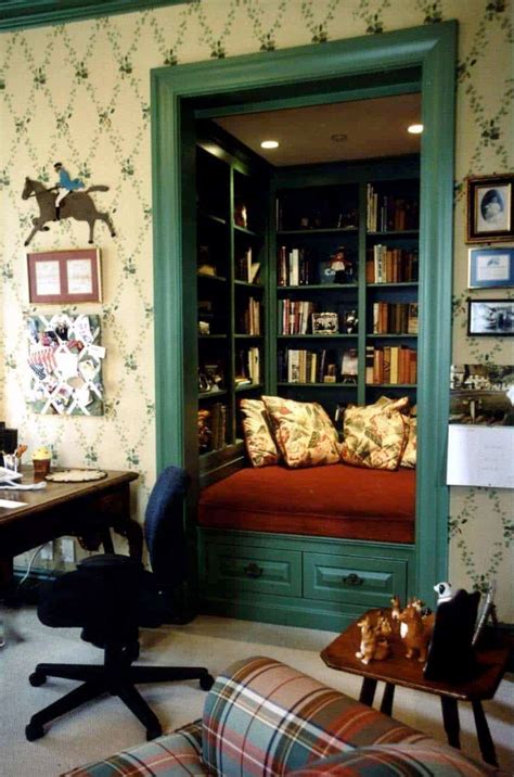 20 Incredibly Cozy Book Nooks You May Never Want To Leave Home