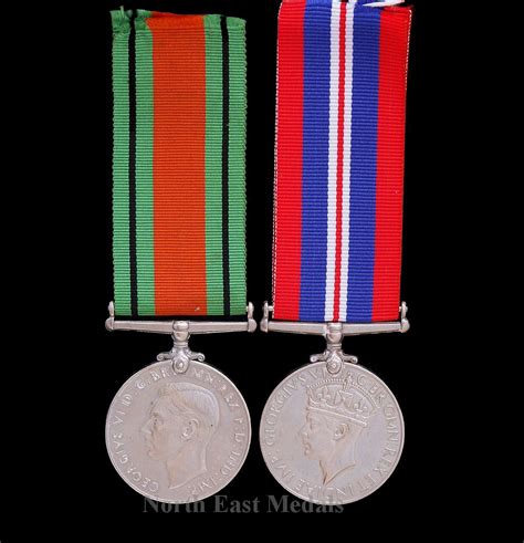 Ww2 1939 45 War And Defence Medal Pair British Badges And Medals