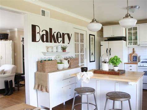 Find shabby chic inspiration and decor ideas for your home from the decorating experts at hgtv.com. Shabby Chic Decorating Ideas for Sweet Home Interior ...