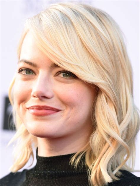 Emma Stone Says Her Male Co Stars Took Pay Cuts So She D Have Equal Pay Susan Sontag Emma Stone