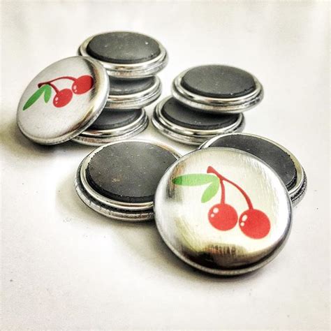 1 Round Custom Button Magnets Just Buttons