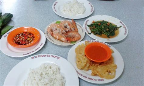 Seafood kalimati mulyo 94 warung seafood yang satu ini juga terkenal murah dan seafood sini lengkap, makanya jangan heran tempat ini selalu ramai dengan pegunjung. Seafood Santa Vs Seafood Kalimati