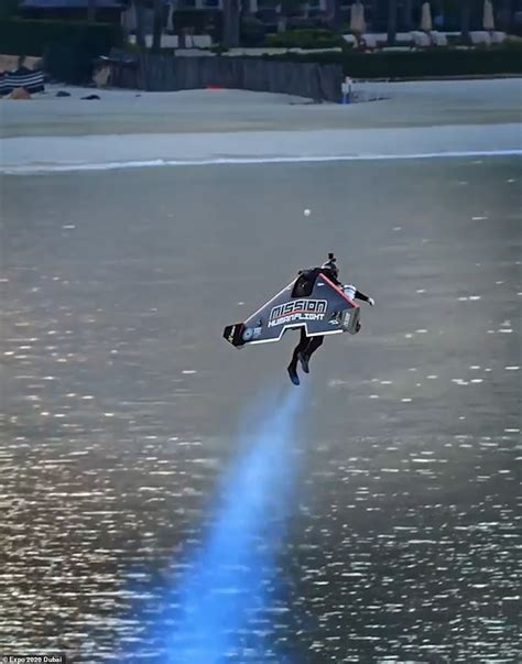 Incredible Video Appears To Show Elusive Jet Pack Guy Flying 3000