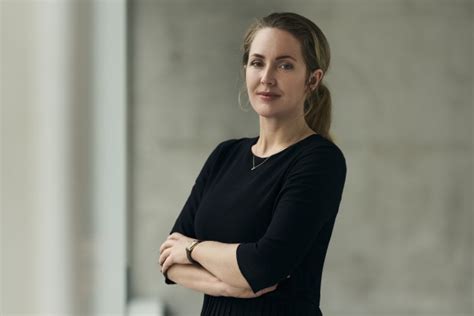 The swift code deutdebb167 is used to perform wire transfer electronically between deutsche bank rathenow, germany and other participating branches in the world. Die letzte Gründerin geht: Jessica Holzbach verlässt Penta ...