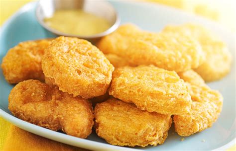 Homemade chicken nuggets are easy, packed with flavor, and coated with a combo of seasoned flour and breadcrumbs for the perfect crisp! fried chicken nugget recipes
