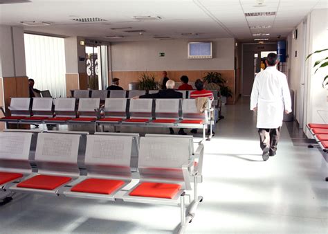 La Sala De Espera Del Servicio De Urgencias Del Hospital General La