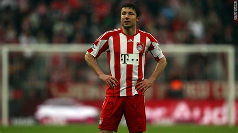 De duitse krant bild schreef eerder al dat van bommel in beeld was voor een functie bij het tweede team van bayern münchen. Van Bommel makes Milan switch; Babel set for Hoffenheim ...
