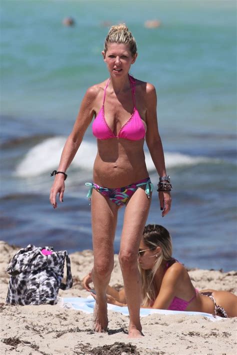 Tara Reid Looks Scary In A Pink Bikini 37 Photos Thefappening
