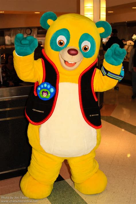 Agent Oso At Disney Character Central